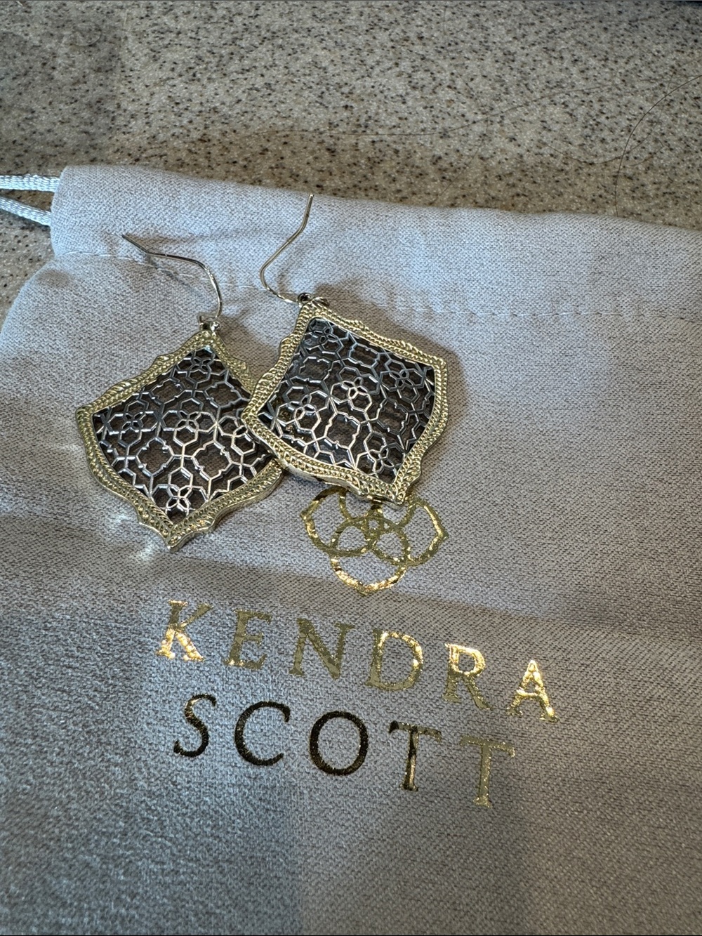 Accessories Subcategory Identification - Picture 2 of 3